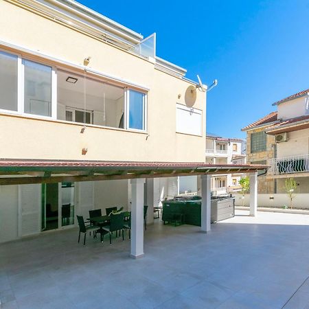 Apartment Dora Duće Exterior foto
